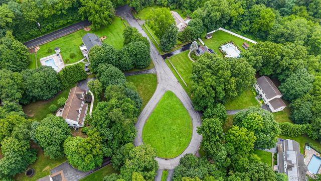 1 Stonefield Court, Cortlandt Manor, NY 10567