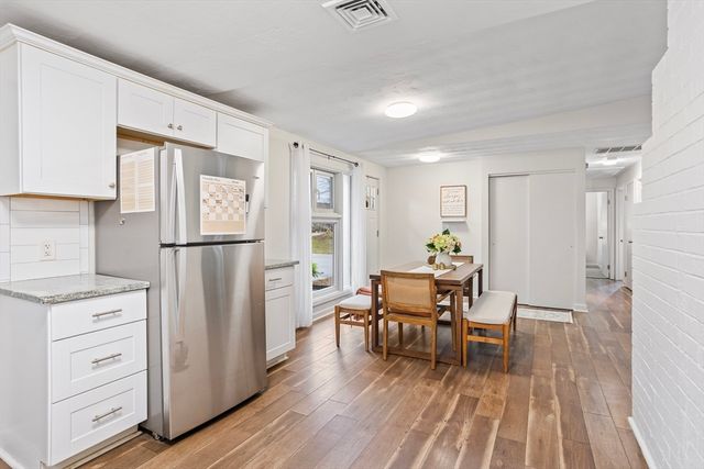 10 Parlee Road, Chelmsford, MA 01824