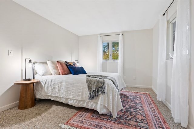 10 Parlee Road, Chelmsford, MA 01824