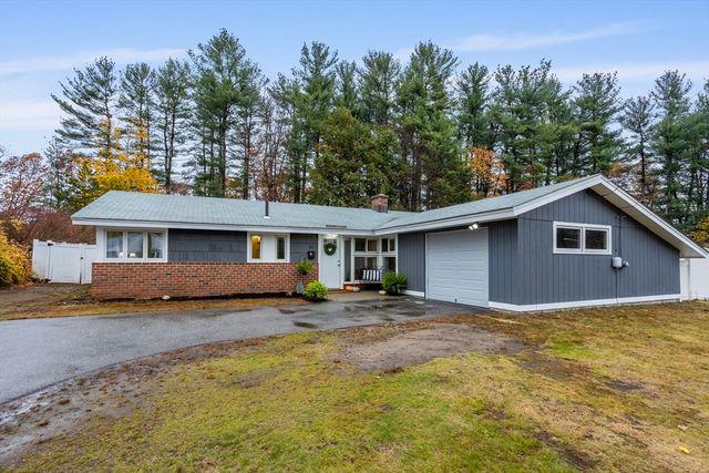 10 Parlee Road, Chelmsford, MA 01824