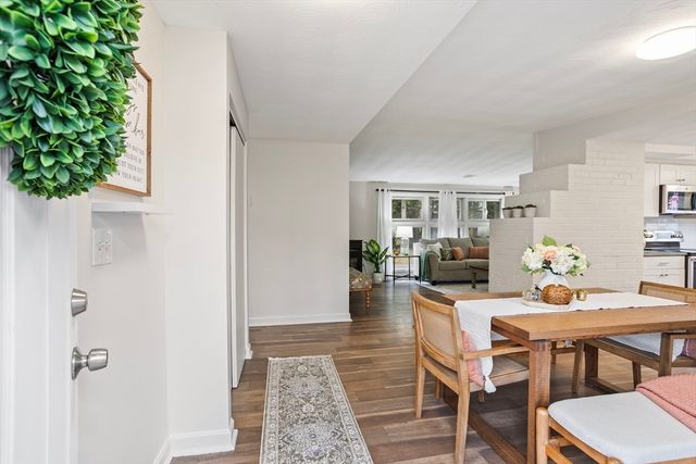 10 Parlee Road, Chelmsford, MA 01824