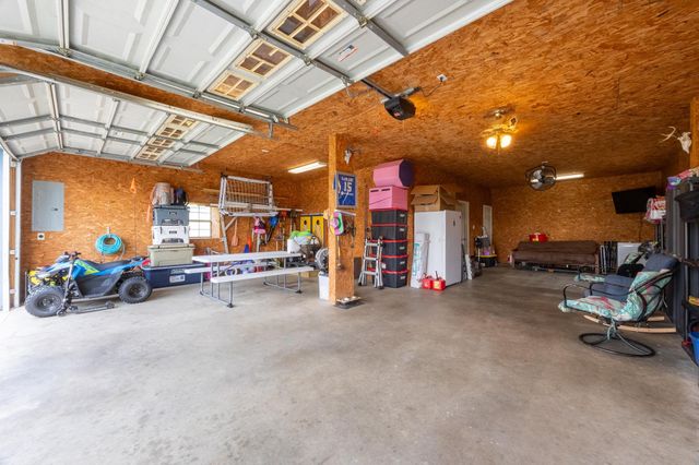 339 Adams St, Raceland, LA 70394