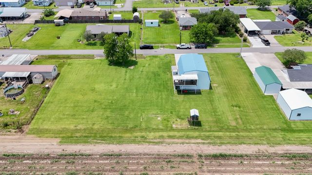 339 Adams St, Raceland, LA 70394