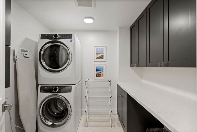 145 Central Avenue, Los Gatos, CA 95030