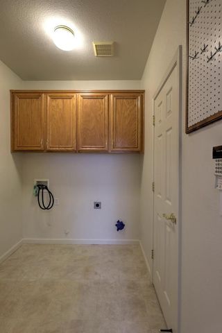 3732 Incline Way, Riverbank, CA 95367