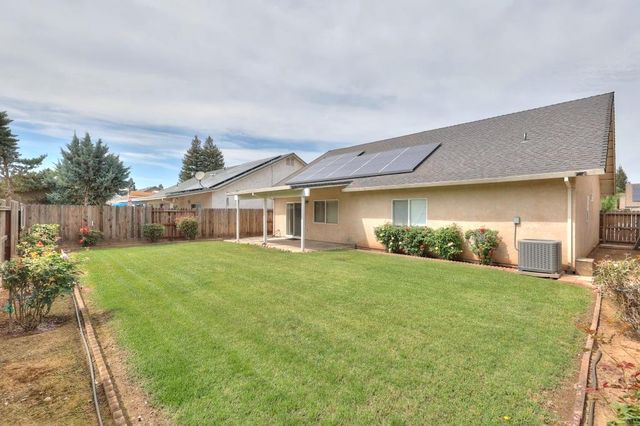 3732 Incline Way, Riverbank, CA 95367