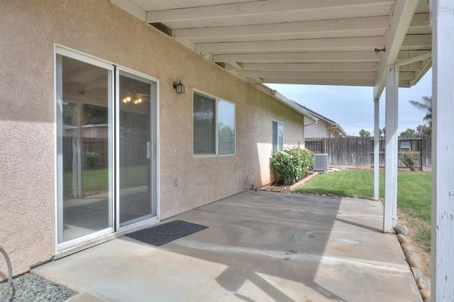 3732 Incline Way, Riverbank, CA 95367
