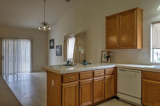 3732 Incline Way, Riverbank, CA 95367