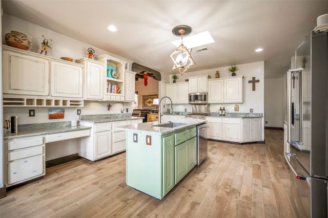 11 Vista Lagunitas, Santa Fe, NM 87507