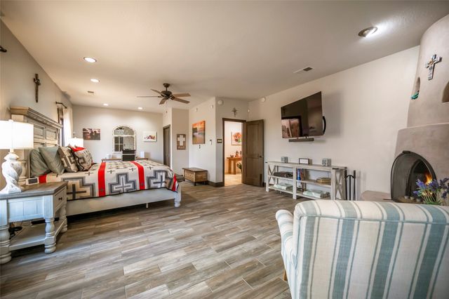 11 Vista Lagunitas, Santa Fe, NM 87507