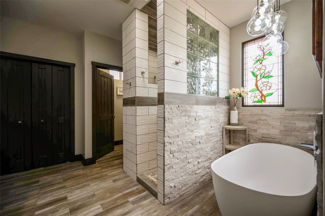11 Vista Lagunitas, Santa Fe, NM 87507