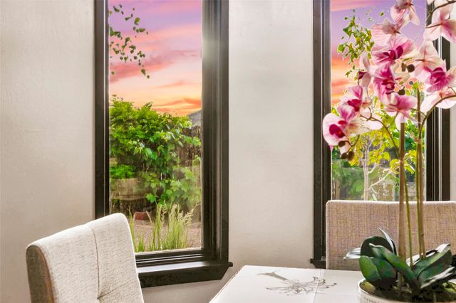 11 Vista Lagunitas, Santa Fe, NM 87507