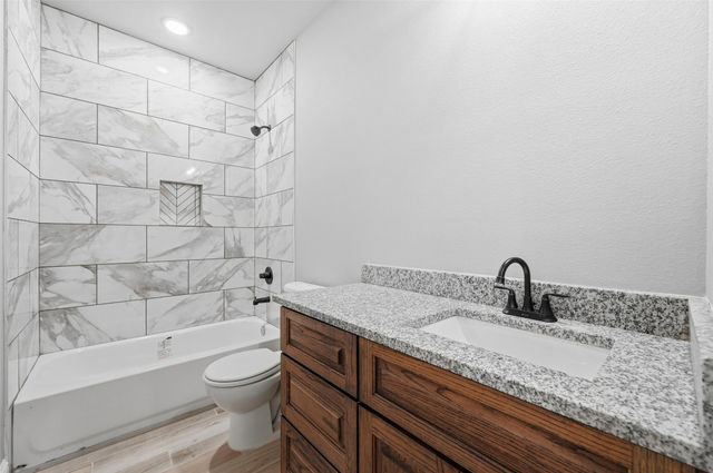 308 Lewis Street, Cleburne, TX 76031