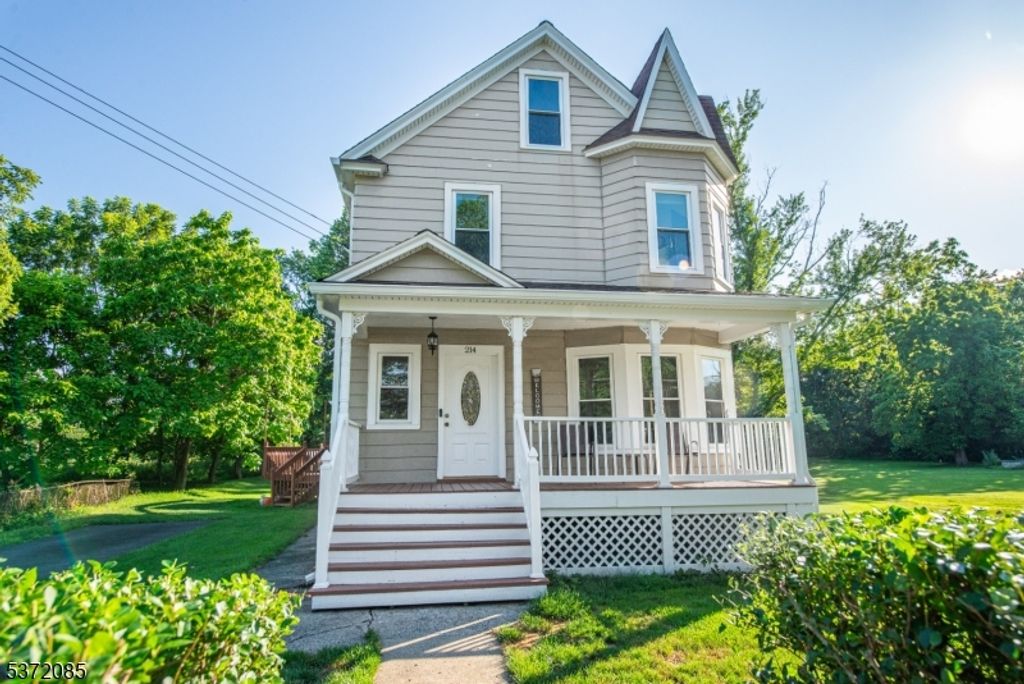 214 Main St Ledge, Roxbury Twp., NJ 07852