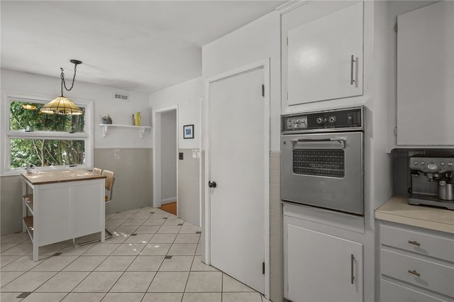 150 Ridge Street, Pawtucket, RI 02860