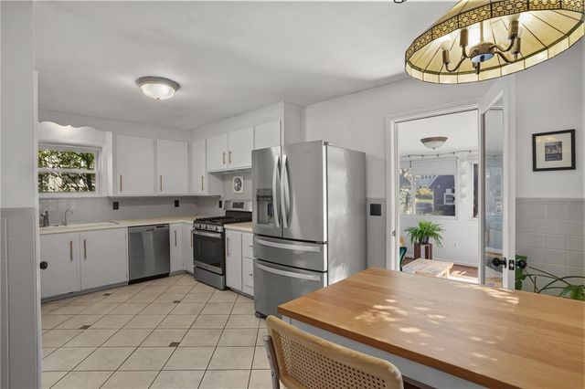 150 Ridge Street, Pawtucket, RI 02860