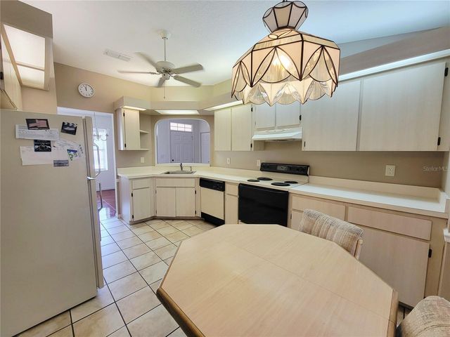 8090 SW 116TH LOOP, Ocala, FL 34481
