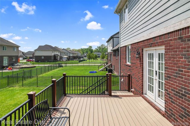 26608 Fountain View Boulevard, Chesterfield Township, MI 48051