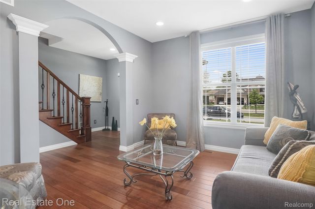 26608 Fountain View Boulevard, Chesterfield Township, MI 48051