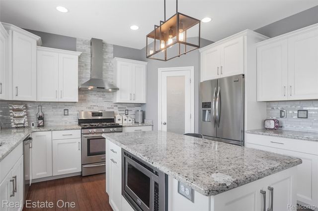 26608 Fountain View Boulevard, Chesterfield Township, MI 48051