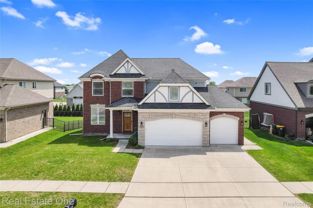 26608 Fountain View Boulevard, Chesterfield Township, MI 48051