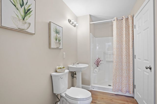 205 Villager Road, Chester, NH 03036