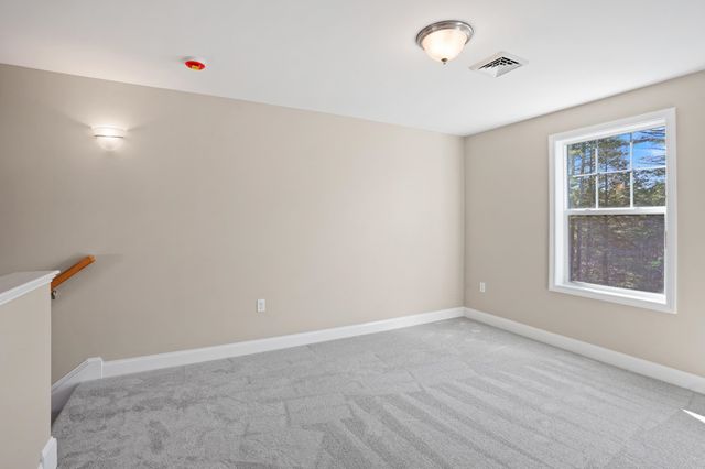 205 Villager Road, Chester, NH 03036
