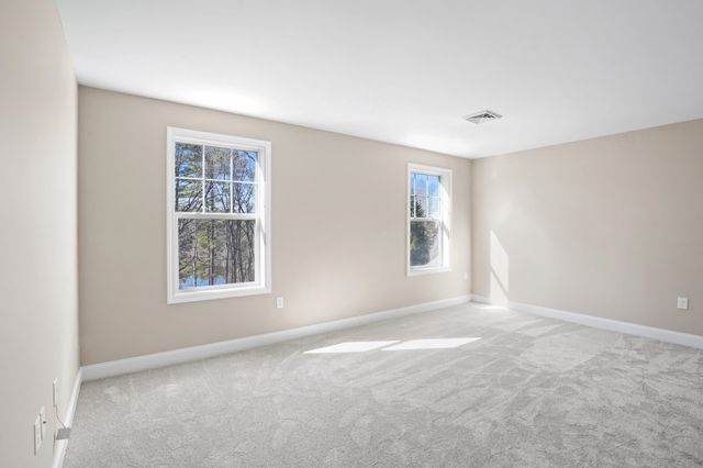 205 Villager Road, Chester, NH 03036