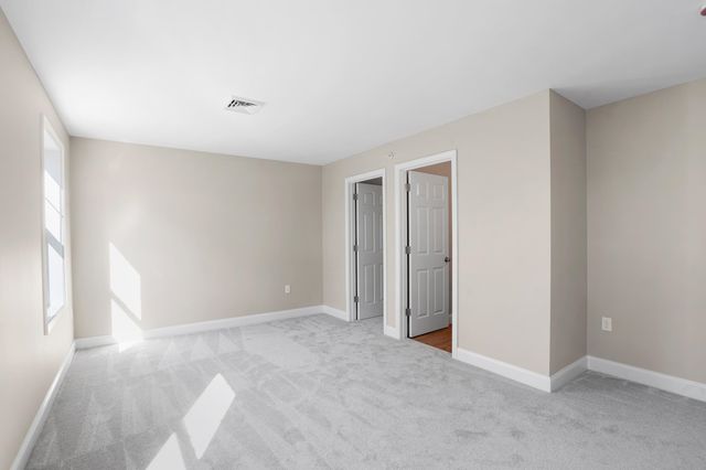 205 Villager Road, Chester, NH 03036