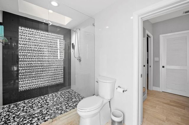 2675 NE 24th Street, Lighthouse Point, FL 33064