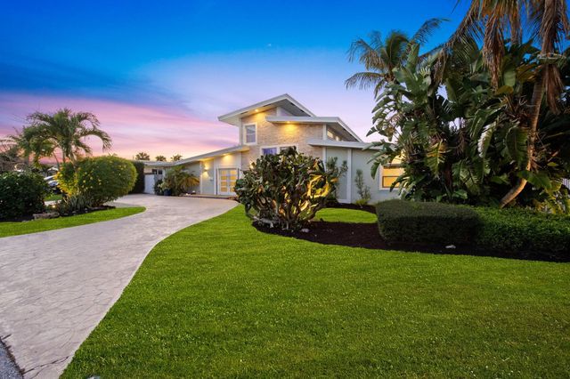 2675 NE 24th Street, Lighthouse Point, FL 33064