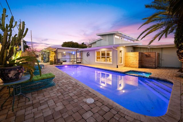 2675 NE 24th Street, Lighthouse Point, FL 33064