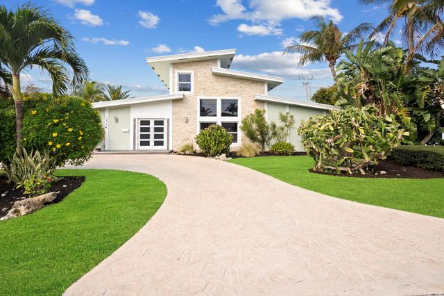 2675 NE 24th Street, Lighthouse Point, FL 33064