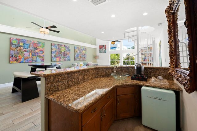 2675 NE 24th Street, Lighthouse Point, FL 33064