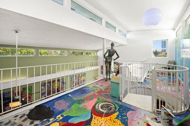 2675 NE 24th Street, Lighthouse Point, FL 33064