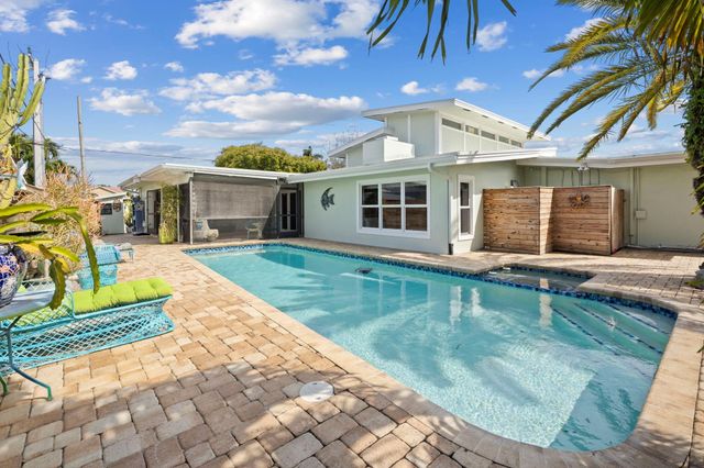 2675 NE 24th Street, Lighthouse Point, FL 33064