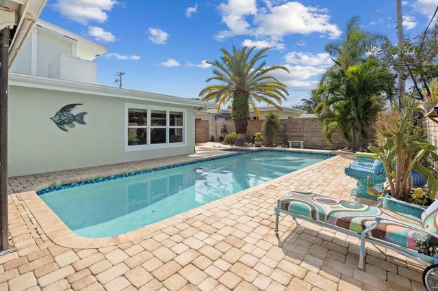 2675 NE 24th Street, Lighthouse Point, FL 33064