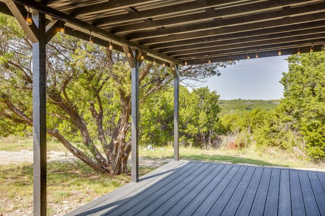 8512 Hilltop Drive, Cleburne, TX 76033