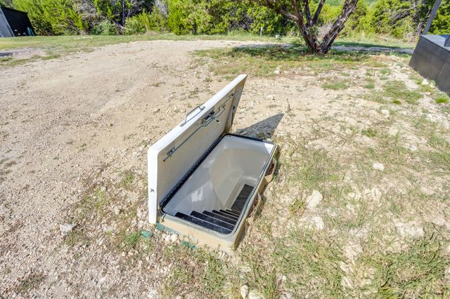 8512 Hilltop Drive, Cleburne, TX 76033