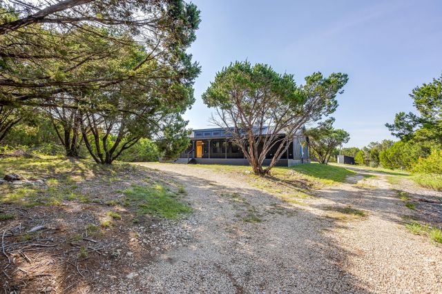 8512 Hilltop Drive, Cleburne, TX 76033
