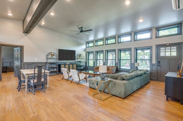 8512 Hilltop Drive, Cleburne, TX 76033