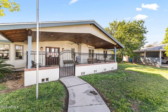 2047 W CAMBRIDGE Avenue, Phoenix, AZ 85009
