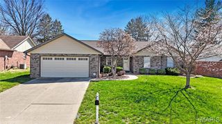 1825 Spruce Hill Drive, Belleville, IL 62221