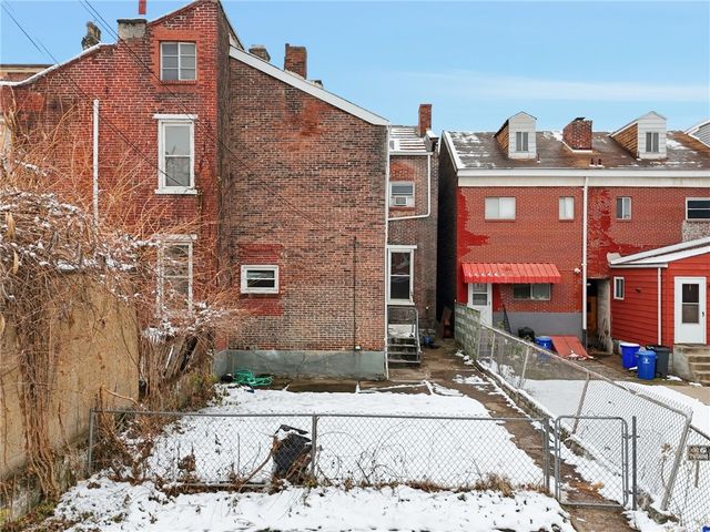 165 44th Street, Lawrenceville, PA 15201