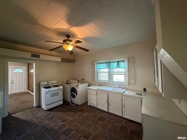 806 Rodd Street, Carterville, IL 62959