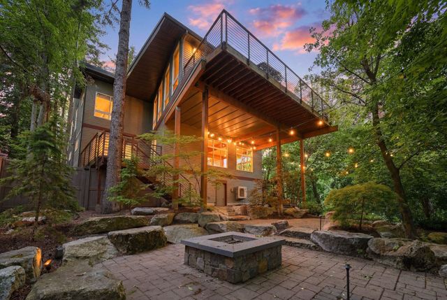 1517 E 19th Ave, Spokane, WA 99203
