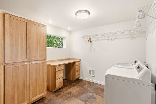 1517 E 19th Ave, Spokane, WA 99203