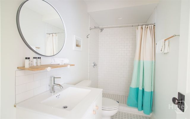 1 E Gordon Street 5, Savannah, GA 31401