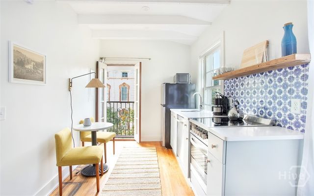 1 E Gordon Street 5, Savannah, GA 31401