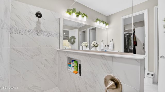 2137 Divot Drive, Daytona Beach, FL 32124